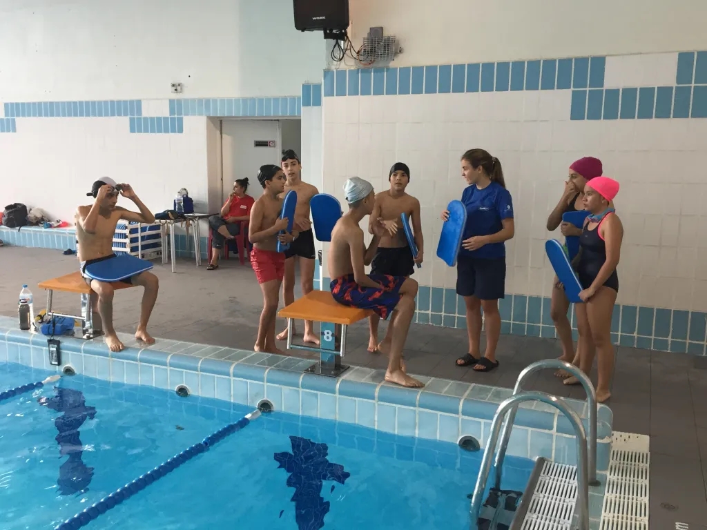 Voluntariat de monitor de natació per alumnes d'ESO