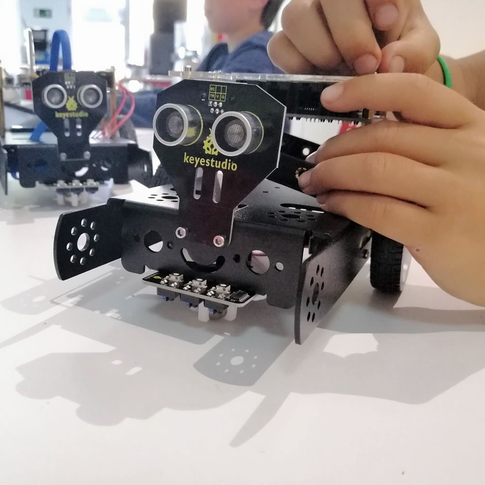 Robòtica a primària amb Arduinoblocks